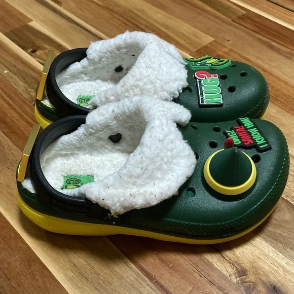 CROCS Kids Elf Holidays Green and Yellow Slippers with Plush Lining‎ Toddler 11