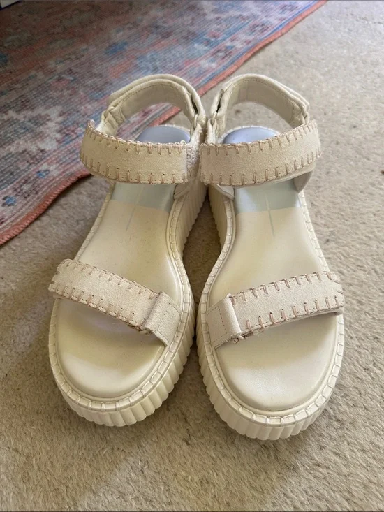 Dolce Vita Women’s Cream Velcro Strap Sandals