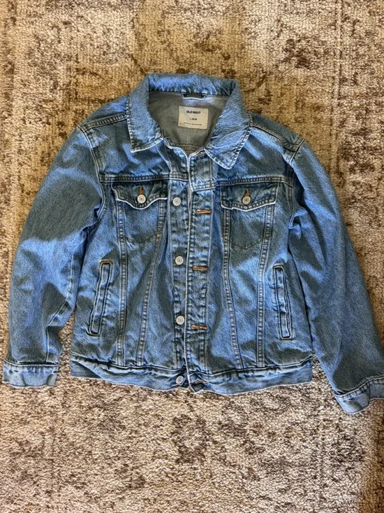 Classic Light Wash Denim Jacket - Blue