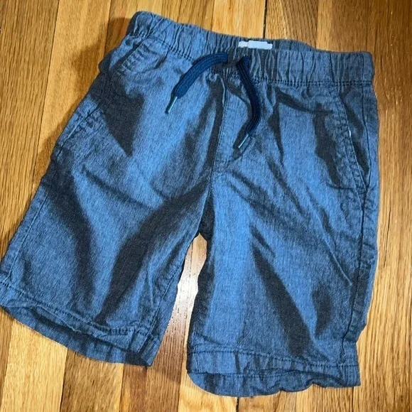 Blue cotton old navy shorts 6/7 EUC bundle and save!