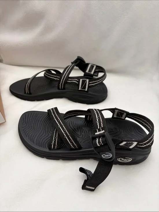 Chaco Zvolv 6 string black sandals hiking water shoes eco tread no marking