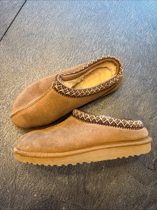 UGG Slippers size 2