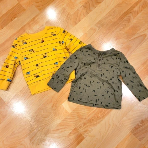 Bundle long sleeve baby tops sweatshirt size 12 months