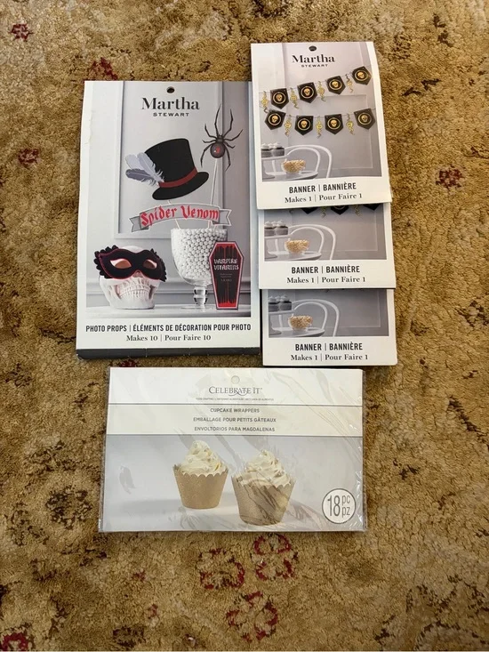 NWT pack Martha  Stewart Halloween Banner Black/Gold Party Decoration bundle