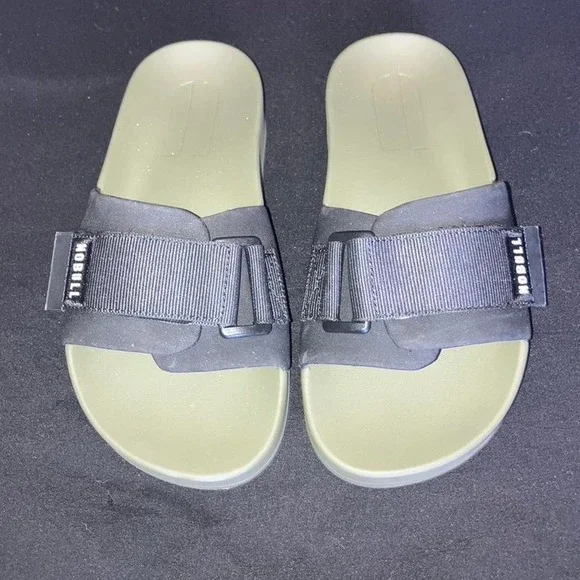 Nobull Black + Green Slides Size 3 Boys Size 4.5 Girls'