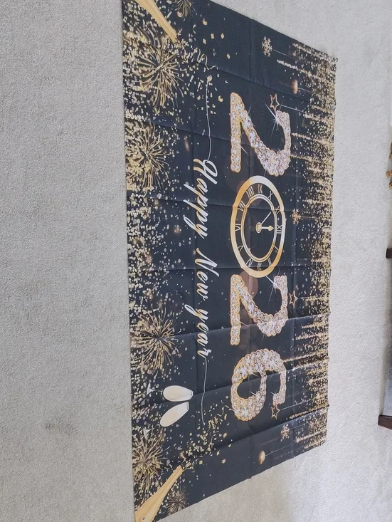 BRAND NEW Happy New Year 2026 Black and Gold Tapestry