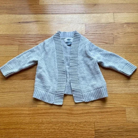 Old‎ Navy 12-18 Month Light Gray Knit Cotton Cardigan