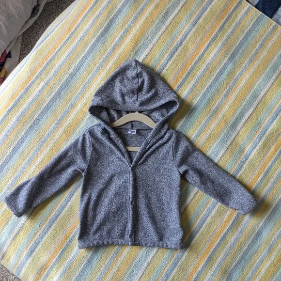 🌟 Gray Old Navy Hoode 18-24m