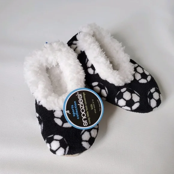 Snoozies kids house slippers, youth size 9/10