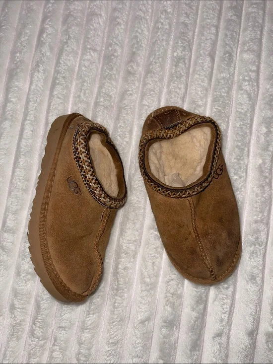 UGG Tasman Chestnut Brown Suede Cozy Slip-On Clogs | Size 12 Kids