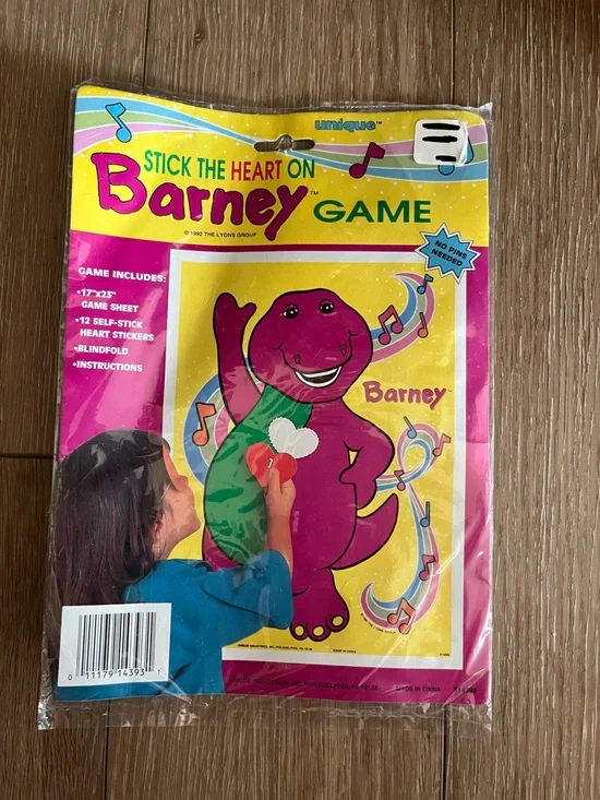 Brand New Vintage Stick The Heart on Barney Kids Birthday Party Game