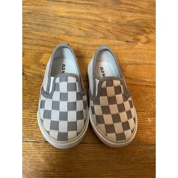 old navy vans style toddler shoes size 5 checkerboard