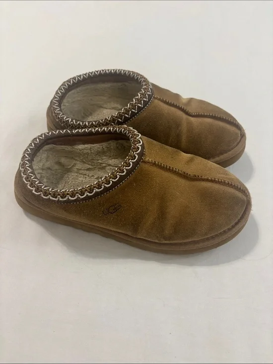 UGG Kids Chestnut Suede Shearling Clog Slippers