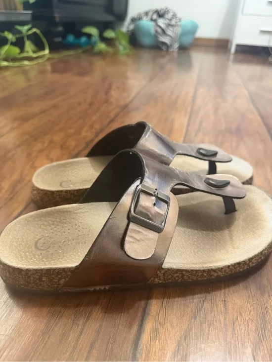 Comfort est 1946 Sandals Women’s size 9