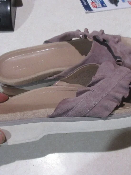 Vionic Women's Ruffle Slide Sandals — Mauve Women’s 8.5  shoes