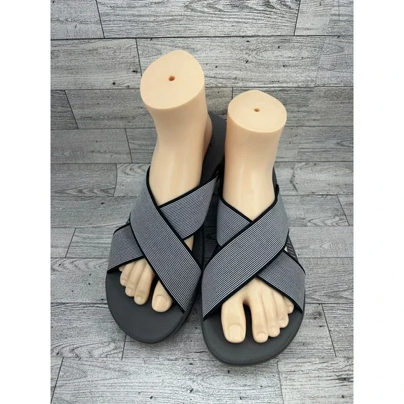 Clarks Cloudsteppers Arla Glison Women Sz 10M Black White Striped‎ Slide Sandals
