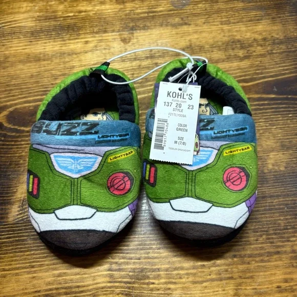 Buzz Lightyear Slippers Size Medium (7/8)‎