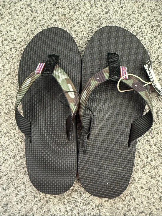 Camouflage Strap Black Flip Flop Sandals