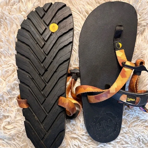 Sandals Women's Orange Geometric Strappy Sandals