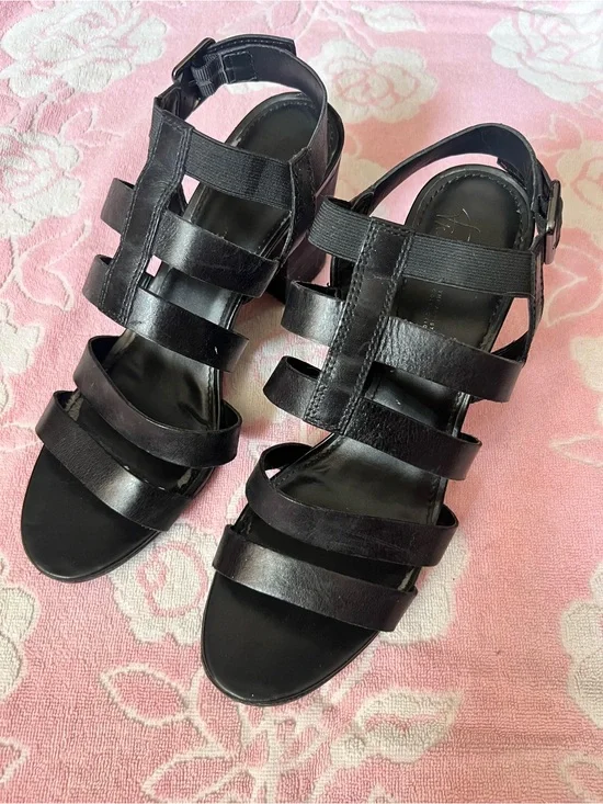 Franco Sarto Black Strappy Gladiator Sandals