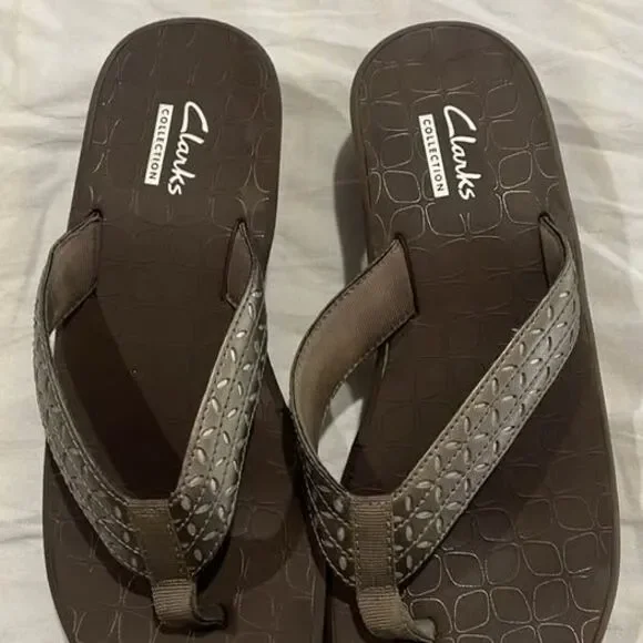 Shoes women’s size Us6M Clarks Collection Brown Flip Flop Sandals
