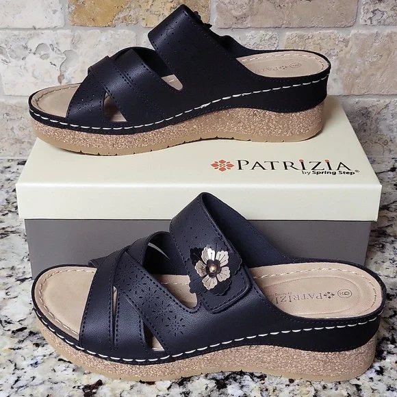 Patrizia Black Bagley Sandals Size 9