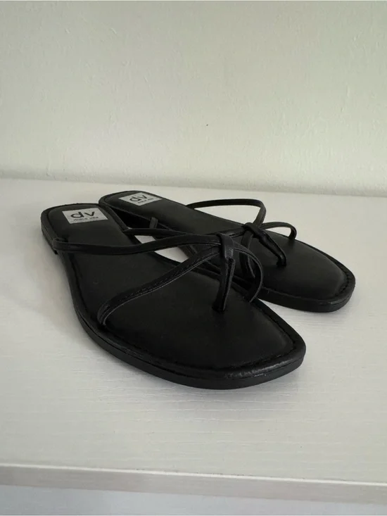Dolce Vita Black Strappy Toe-Loop Sandals