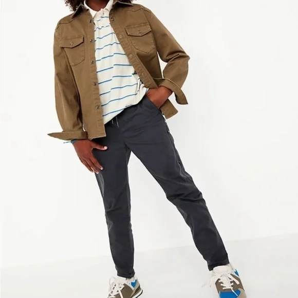 Old Navy Black Built-In Flex‎ Tapered Tech Pants for Boys S (6-7)