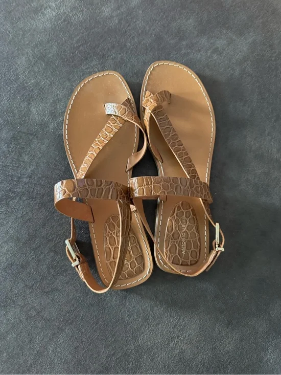ANTONIO MELANI Brown Croc-Embossed Leather T-Strap Sandals