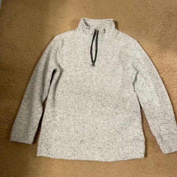 Old Navy Boys Fleece Pullover.   Size 7
