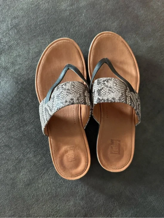 Fitflop Snake-Print Thong Sandals in Brown and Gray
