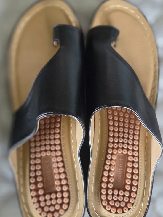Women's Black Slide Sandals with Cushioned Insole