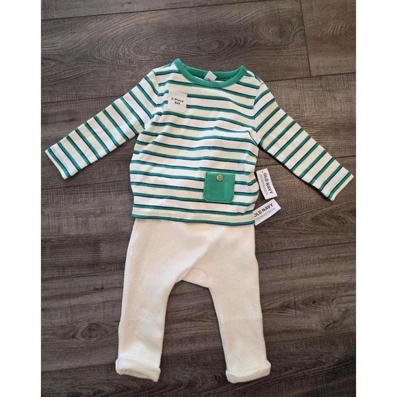Old navy baby boy outfit‎ 12-18 mos