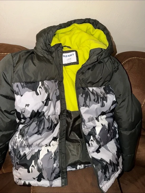 Old Navy Kids Black & Grey Camo Puffer Jacket with Neon Yellow Lining