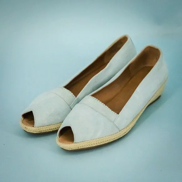 Gentle Souls Size 9 Light Blue Suede Lissa Ruffle Peep Toe Espadrille Sandals