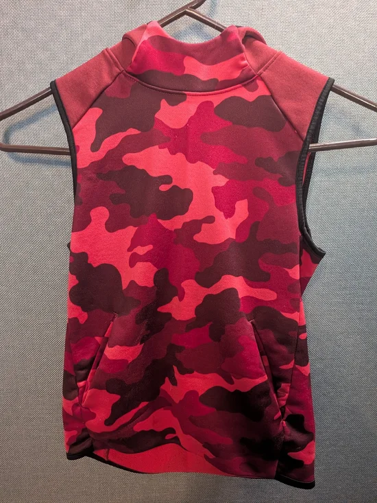 Old Navy Active Red and Black Camo Knit Pullover