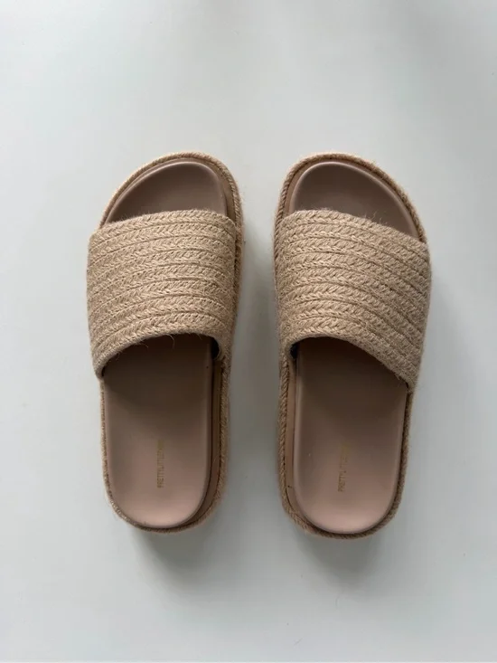 PrettyLittleThing Platform Sandals