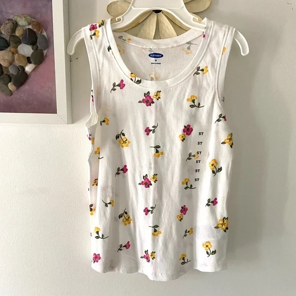 4/$15 ❤️ NWT Old Navy White Floral Tank Top Size 5T