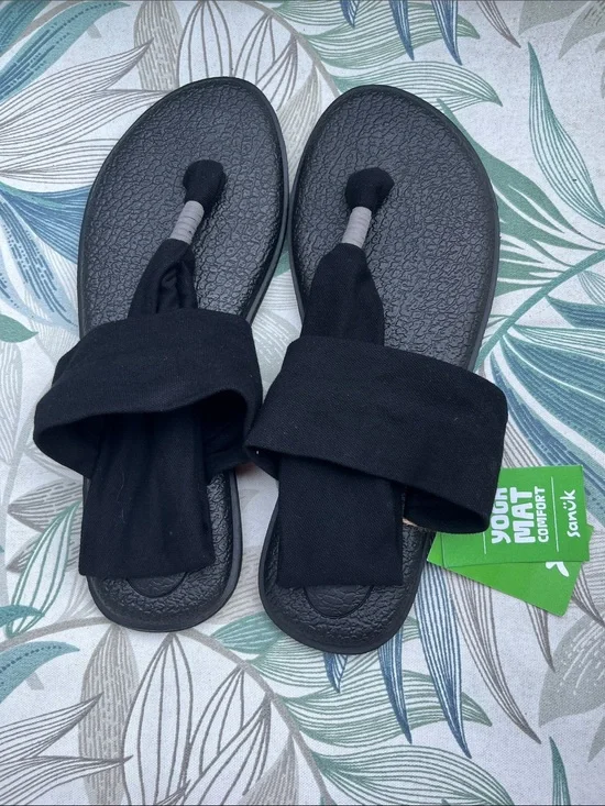 Sanuk Yoga Mat Comfort Black Stretch Sandals Womens Size 10 NWT