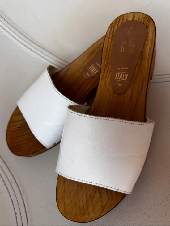 Seychelles Italian-Made White Leather Slide Sandals