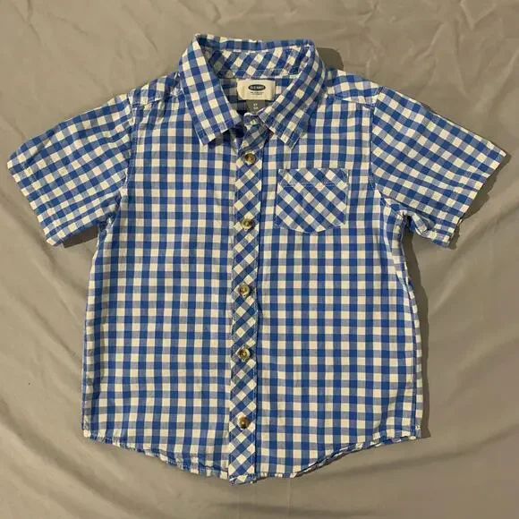 Old Navy boys’ short-sleeve button-down shirt in blue & white gingham check 5T