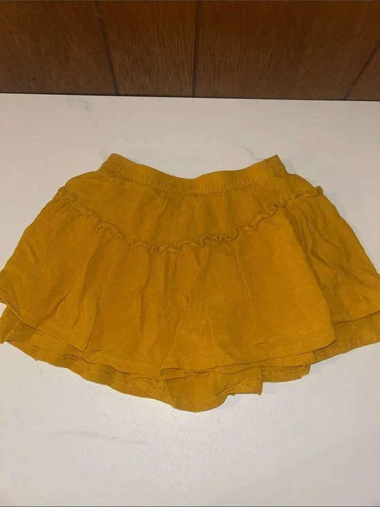 5/$20 Old Navy | Tiered Ruffle Skort