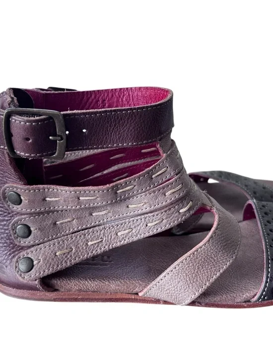Bedstu Artemis Sandals Size 8.5