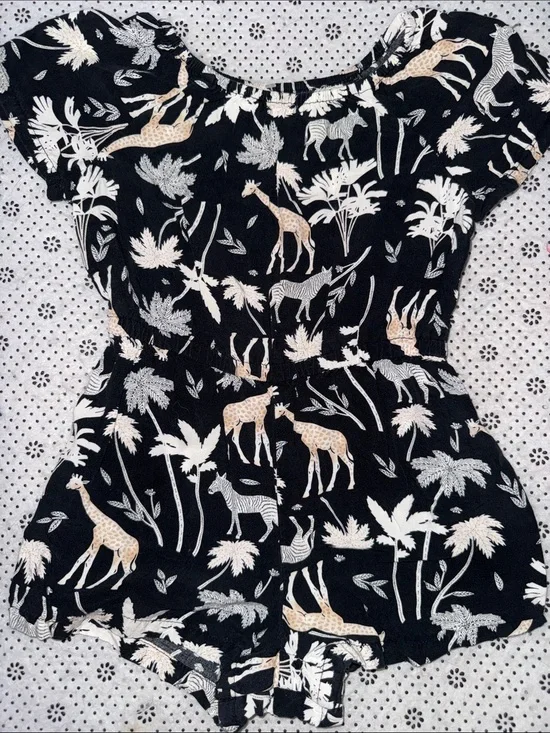 🛍 CUTE Little GIRLS ROMPER SIZE 2T 🛍
