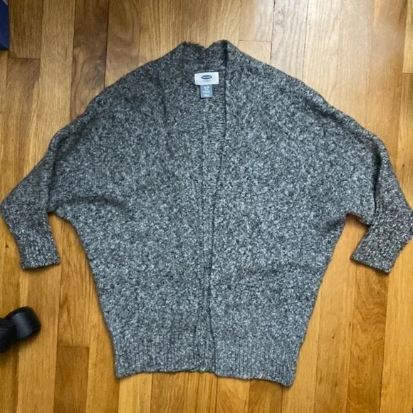Old Navy Batwing Gray Cardigan Girls XS (5-6)