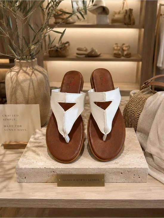 NEW Amore Pacific White and Brown Sandals size 8 1/2