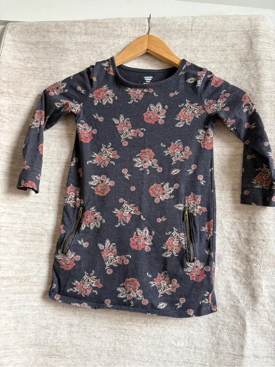 Girls Long Sleeve Floral Grey Dress with Pocket Zippers by Old Navy Size 5T