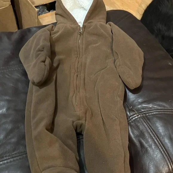 Old Navy Baby Boy Snowsuit Warm Suit Winter Outfit Brown Teddy Bear 3-6 months