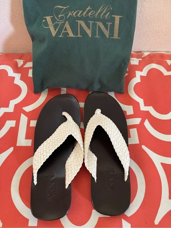VANNI Italian Woven White Strap dark brown leather footbed sandals