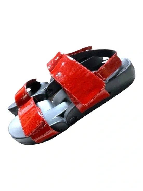 FIGS by FIGUEROA Red Patent Leather Sandals Hinged Sole Flex Leather Activewear